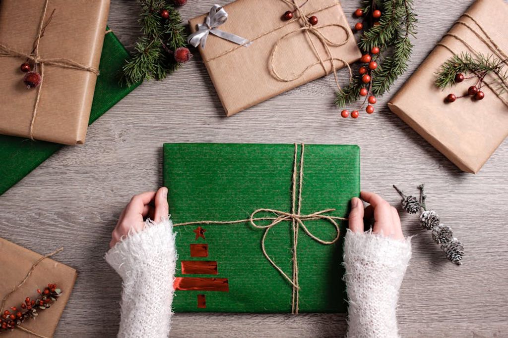 holiday gifts for employees